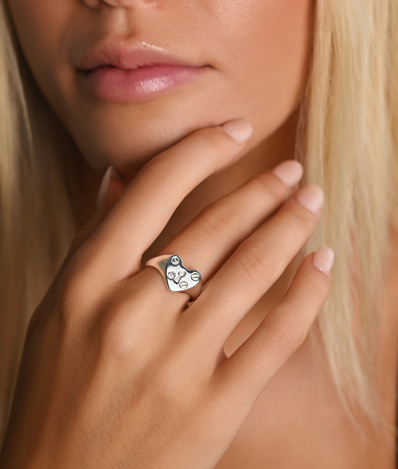 Von Treskow Small Padlock Ring - Silver | Mocha Australia
