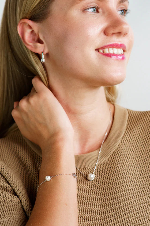 Georgini Adagio Nine-2-Five Pearl Oval Hoops - Silver | Mocha Australia