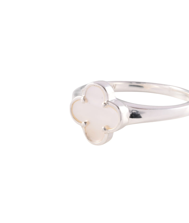 Von Treskow Mini Clover Ring - Silver | Mocha Australia