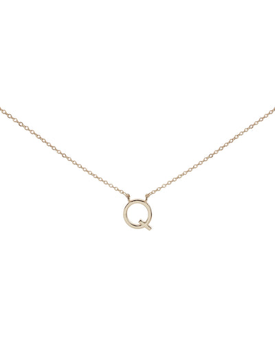 Elly Lou Timeless Initial Necklace - Q- Silver | Mocha Australia