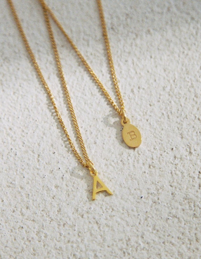 Kirstin Ash Outline Initial Charm w/ 18K Gold Vermeil | Mocha Australia