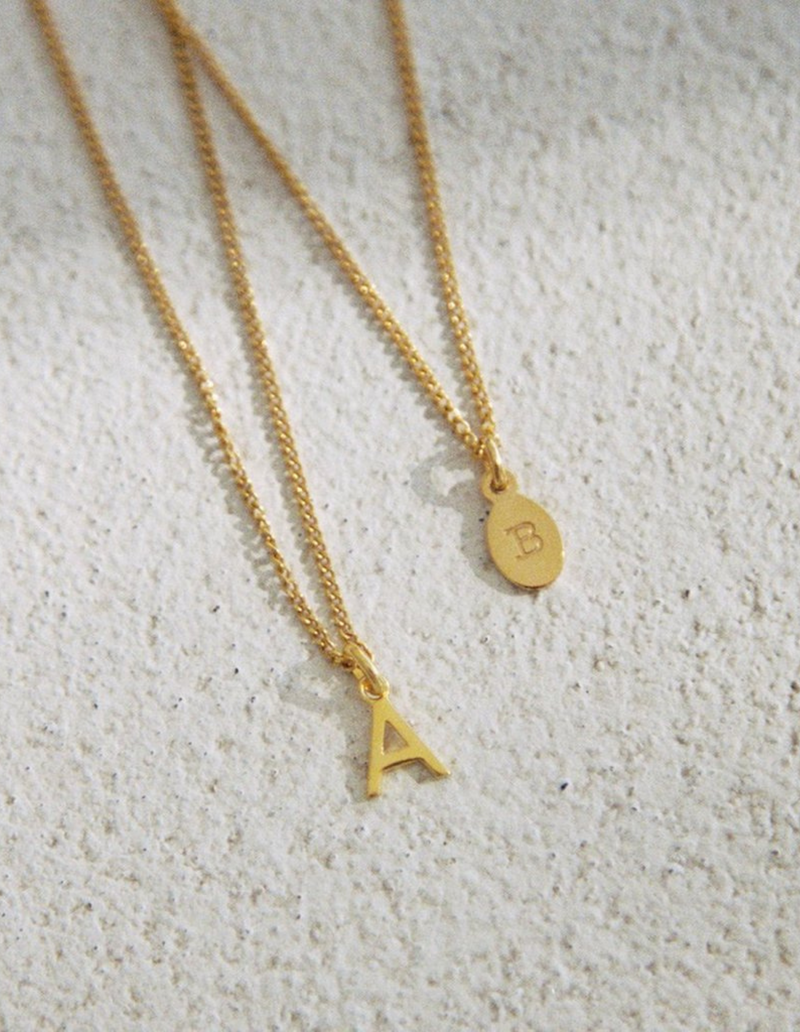 Kirstin Ash Outline Initial Charm w/ 18K Gold Vermeil | Mocha Australia